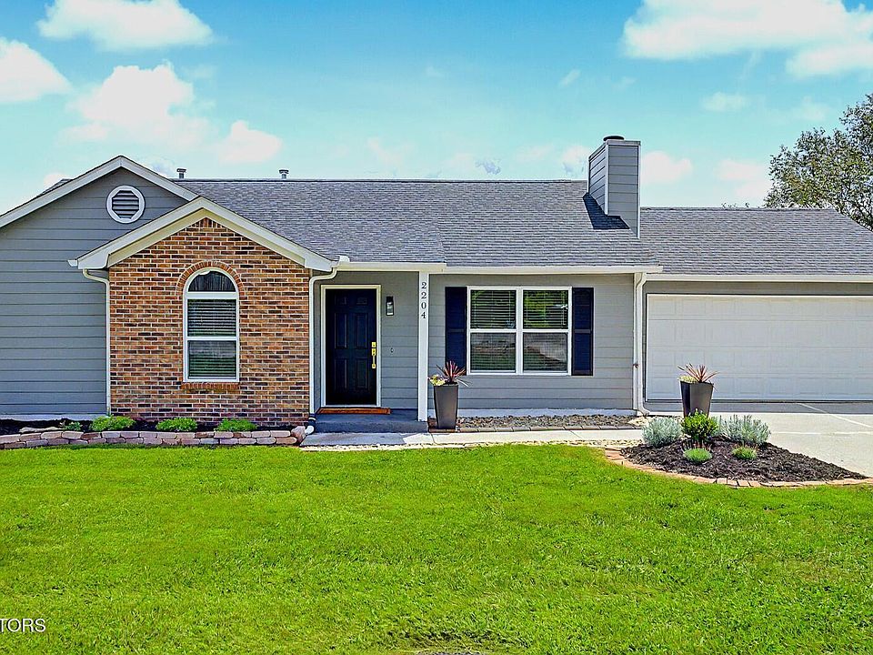 1st image of 2204 Bainbridge Way