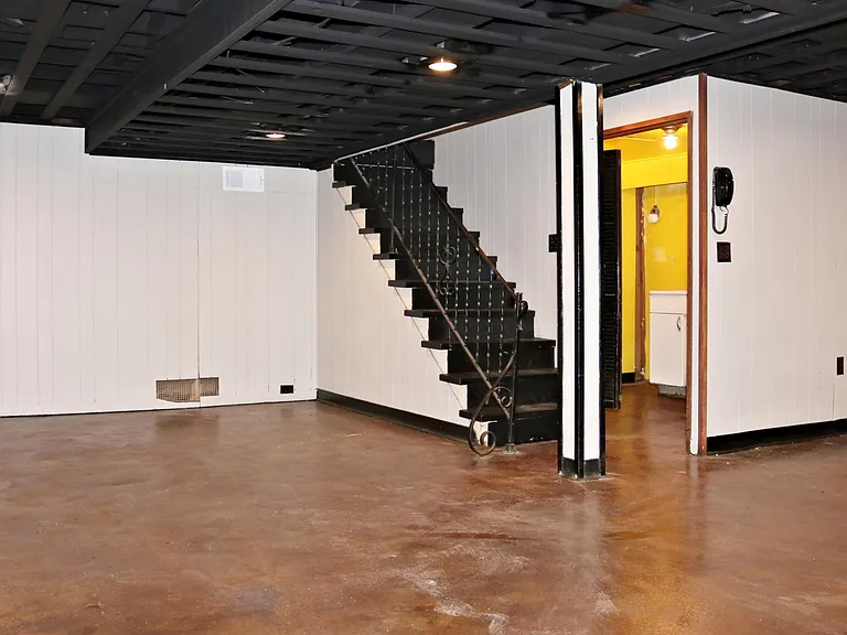 4200 W 74th St — Photo 2