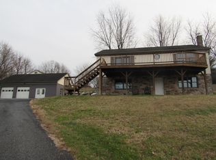 160 Harristown Rd, Paradise, PA 17562