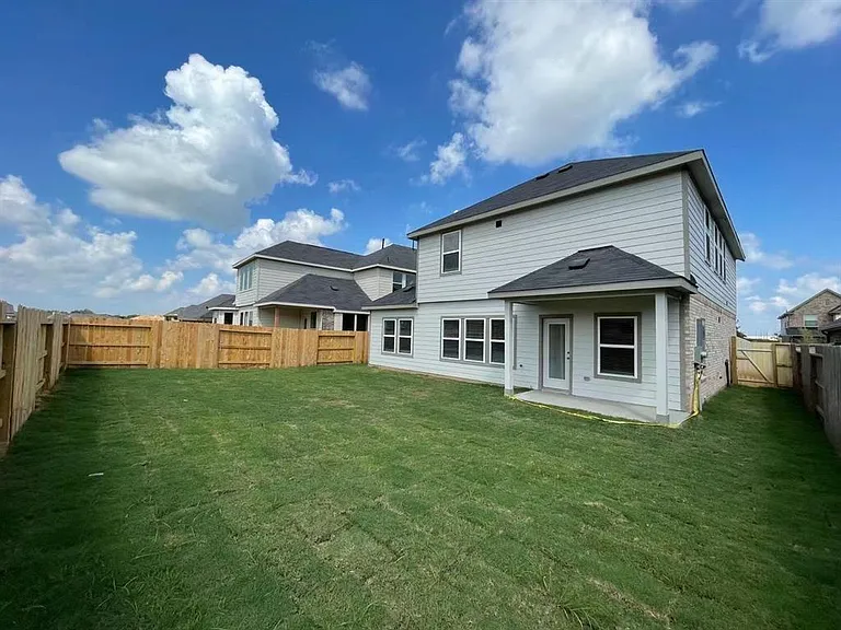 815 Summer Village Way — Photo 21