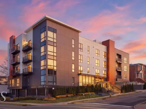 48 Grand Ave #308, Palisades Park, NJ 07650