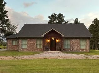 555 Benelbie Rd, Trout, LA 71371