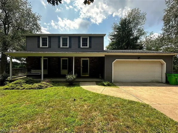 2093 Cambridge Rd, Coshocton, OH 43812