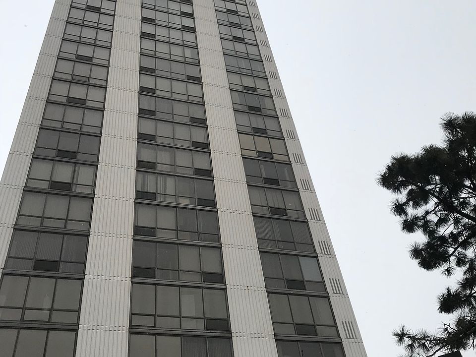 TWIN TOWER - LOOKING SKYWARD