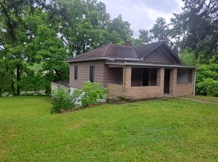 714 Overhead Bridge Rd, Youngwood, PA 15697