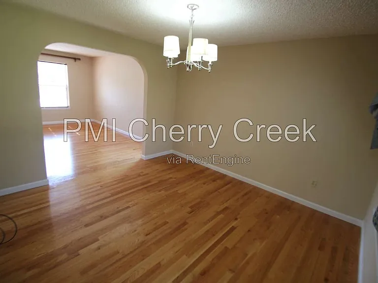 9800 Foxhill Cir — Photo 5