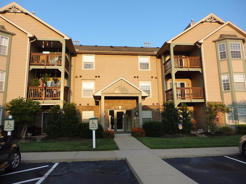 1st image of 4941 N Arbor Woods Ct APT 107