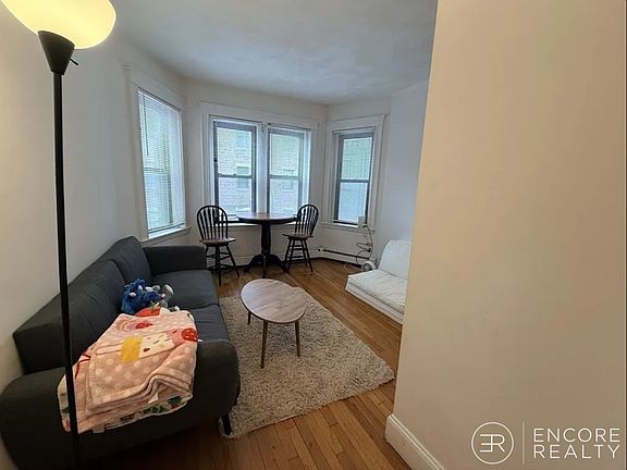 4th image of 461 Park Dr #2C