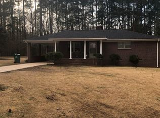 608 Cobb Rd, Greenwood, SC 29649