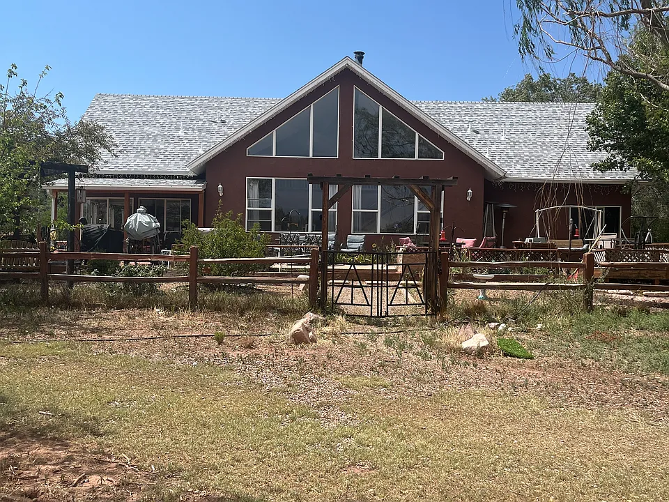 3 Snowline Rd