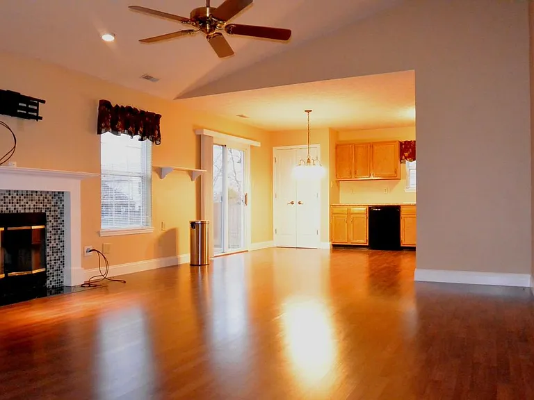 12935 Galloway Cir — Photo 8