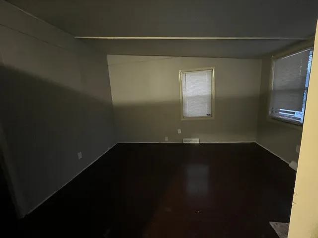10819 E Westport Rd — Photo 4