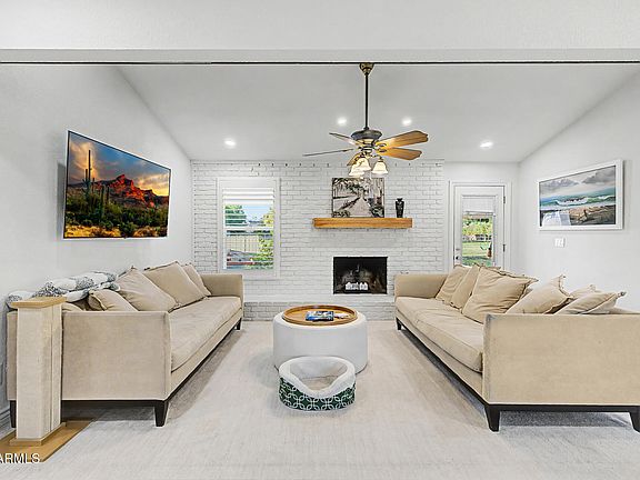 5th image of 718 S Pandora Drive
