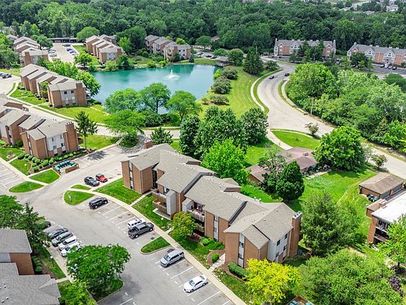 5th image of 1103 Arrowhead Xing APT C