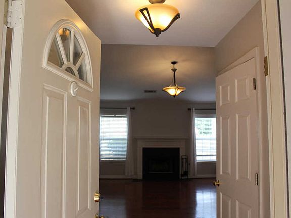 3rd image of 6948 Somerset Farms Cir