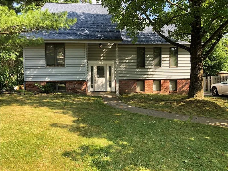 578 Monticello Dr photo 1