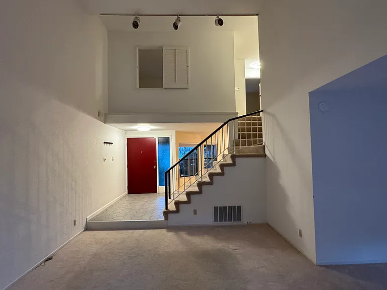 1673 Sugarloaf Dr — Photo 9