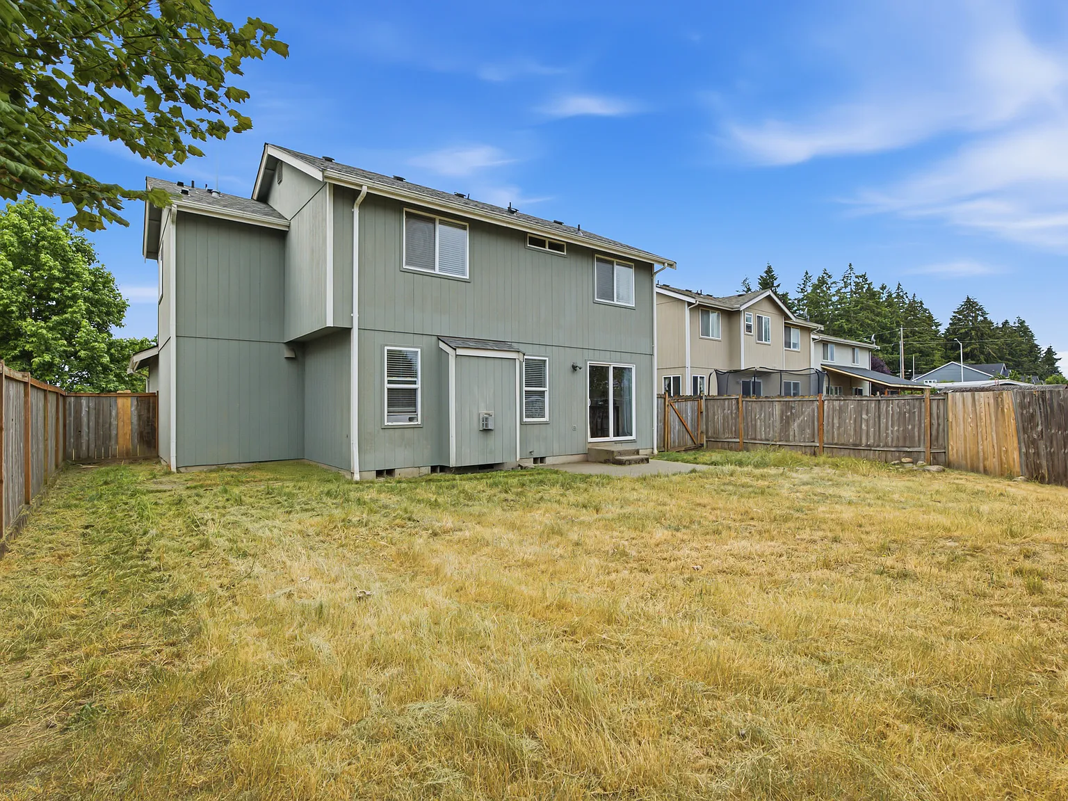 3 bed, 2.5 bath, 1499 sqft, $2,700 — Photo 4
