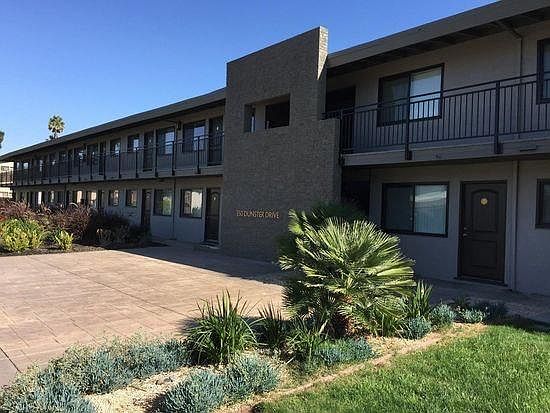 1st image of 350 Dunster Dr APT 1