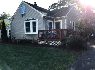 172 Orchid Dr, Mastic Beach, NY 11951