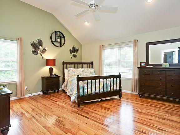 5th image of 15 Albert Ln