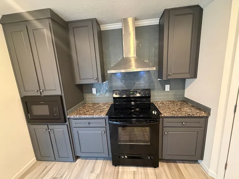 2158 Meadow Ridge Rd — Photo 6