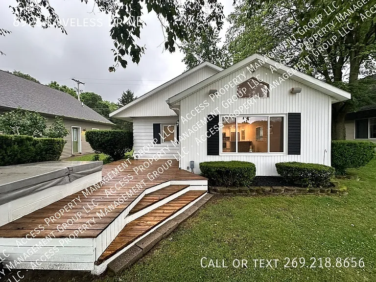 8928 Loveless Dr NE — Photo 24