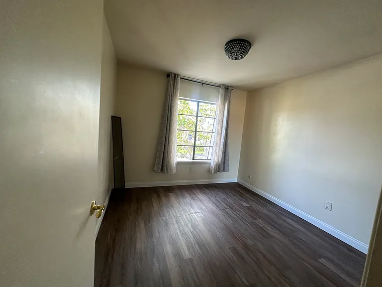 17022 Saint Andrews Dr — Photo 32