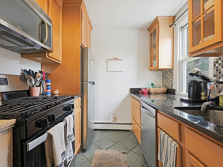 36 Telegraph St — Photo 6