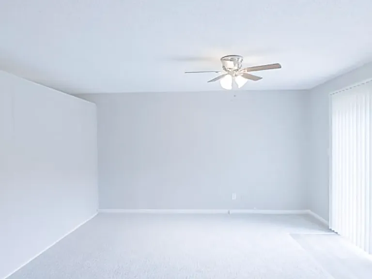 Hampton Hall | Comfort, Convenience, & Community All In One — Photo 224