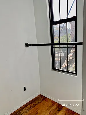 Rented by Grand & Co. | media 12