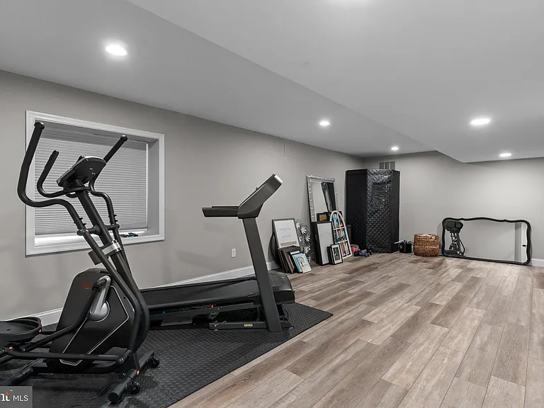 513 Arbutus Ave #A — Photo 18
