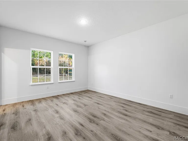 7047 N Lime Dr — Photo 15