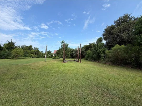 2101 Robin St, Saint Bernard, LA 70085