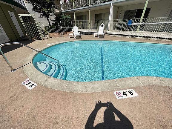 4th image of 15 Mulberry Ct APT 3