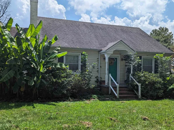 66 Finch Ln, Boydton, VA 23917