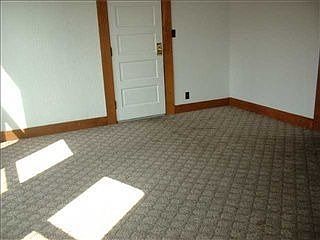 3rd image of 743 Elm St