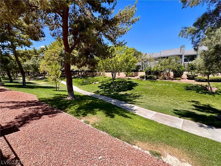 9524 Rancho Palmas Dr — Photo 16
