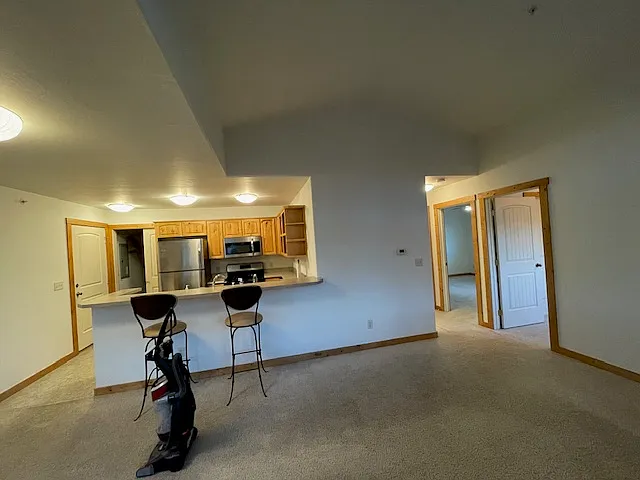 530 Redcliff Cir — Photo 5