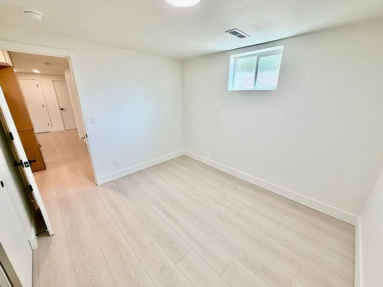 7407 SW 36th Ave — Photo 40