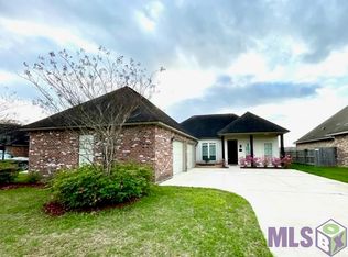 16459 Parker Place Dr, Prairieville, LA 70769