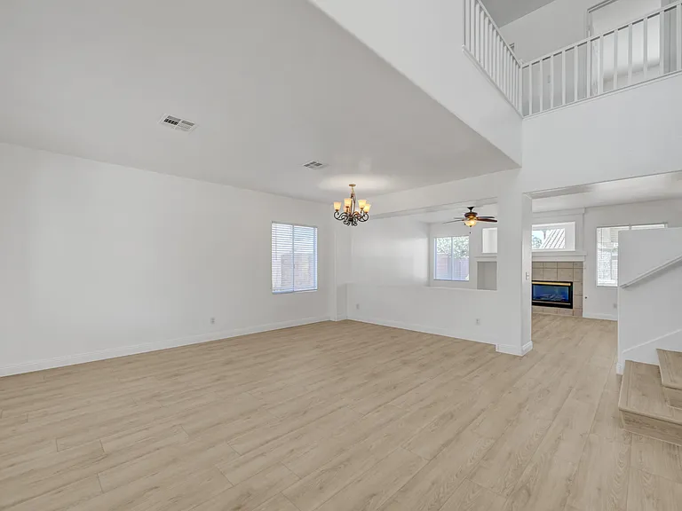 1218 Starstone Ct — Photo 2