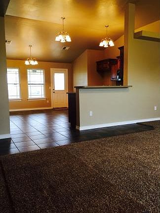 3rd image of 111 Breckenridge Dr