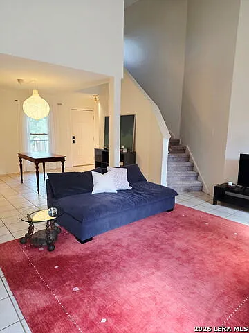 2 bed, 2.0 bath, 2092 sqft, $1,695 — Photo 2