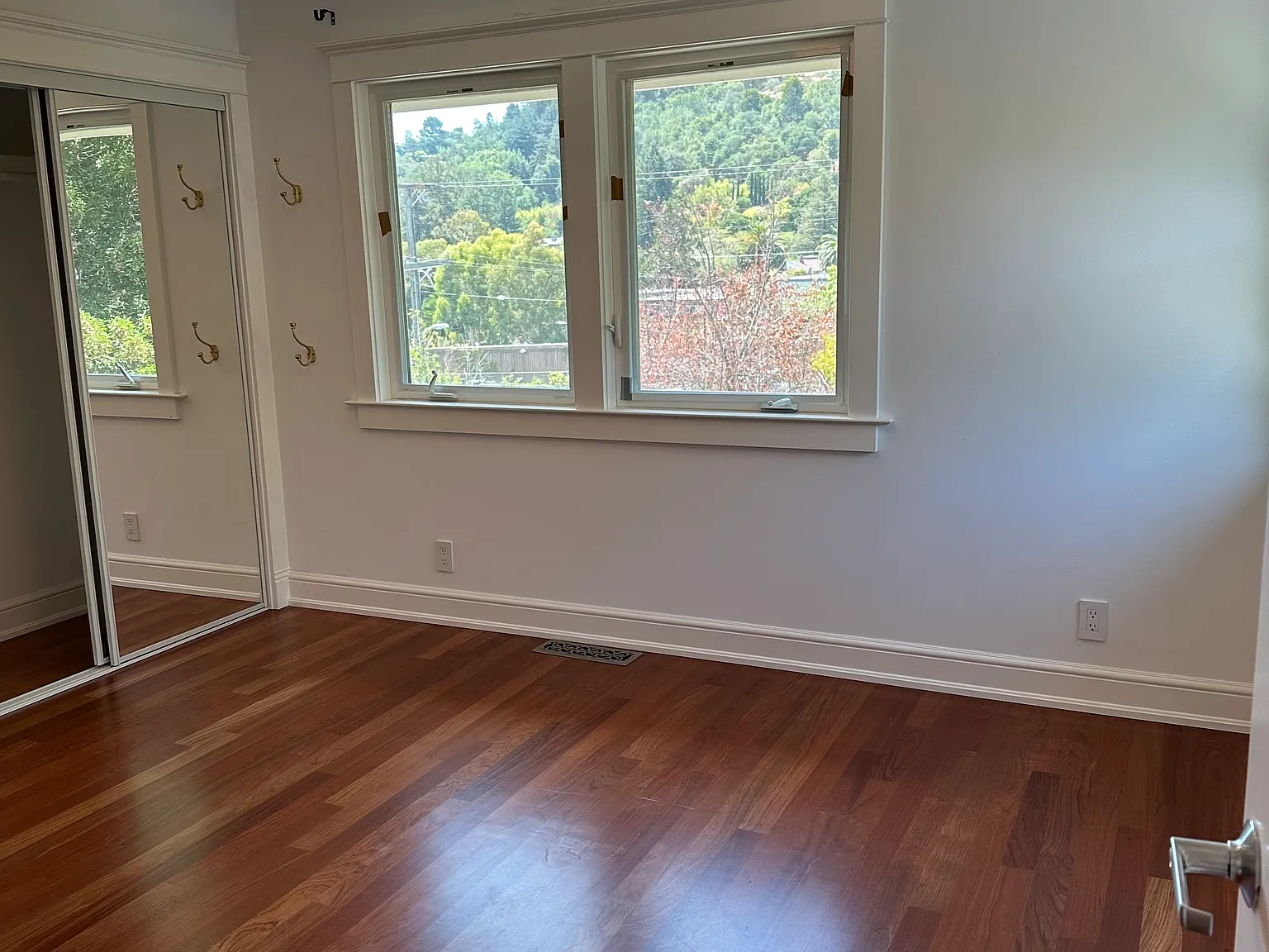 4 bed, 3.5 bath, 2760 sqft, $7,500 — Photo 4
