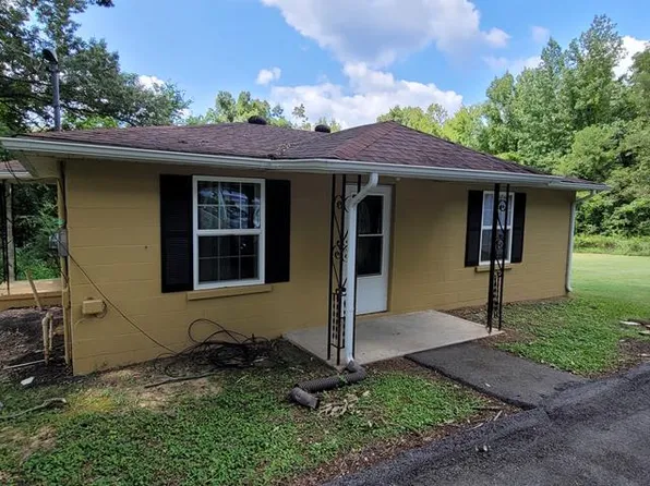 411 S 6th St, Central City, KY 42330