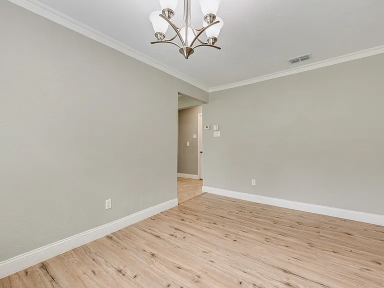 1732 Delaford Ct — Photo 20