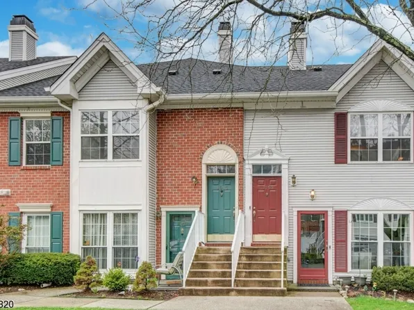 1052 Chedworth Cir, Mahwah Twp., NJ 07430