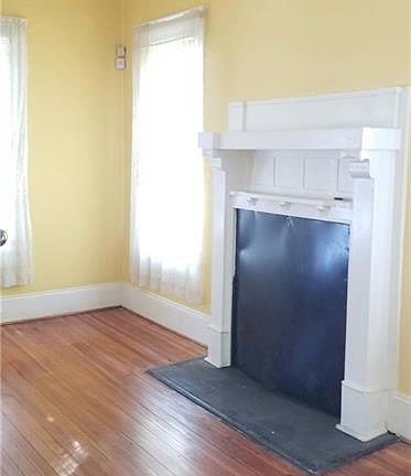 4th image of 801 Douglas St