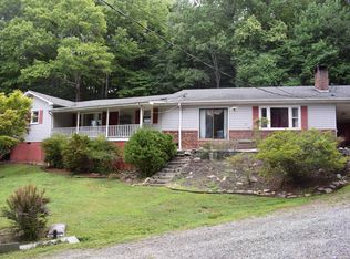 191 Flat Rock Hill Rd, Tryon, NC 28782